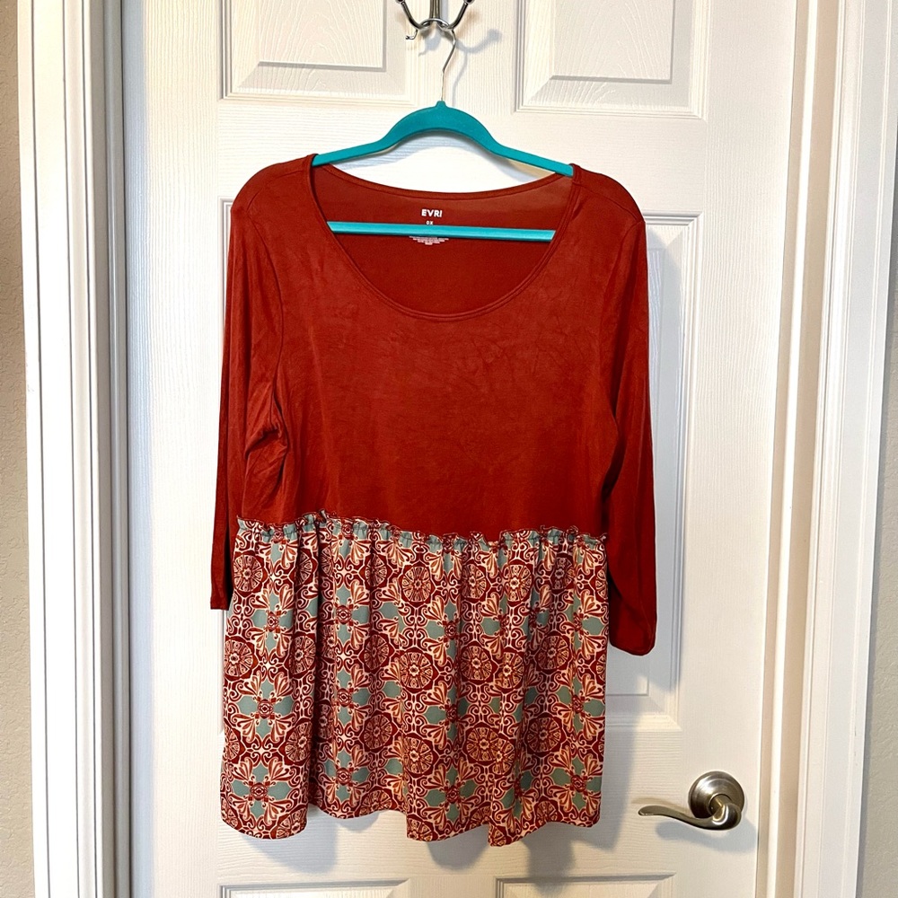Evri babydoll orange with floral print bottom quarter length Sleeve Top. Size 0X